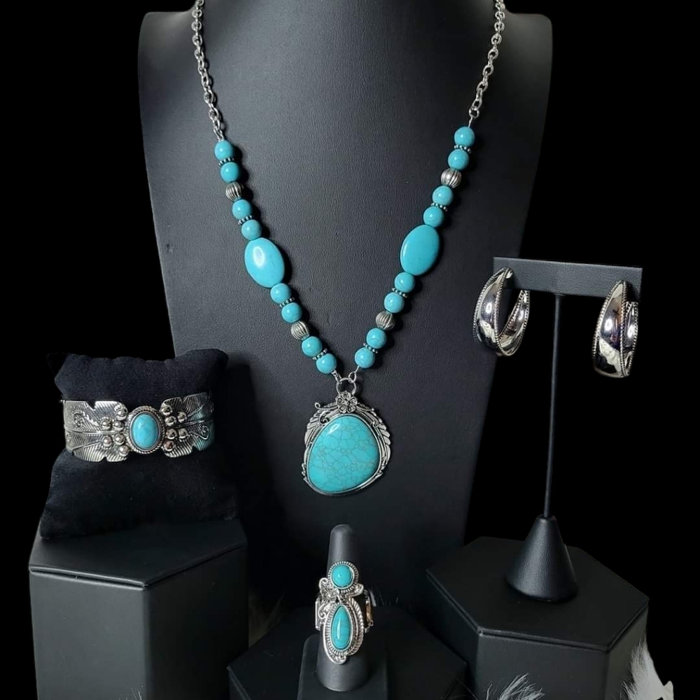 Jewelry - Picture 7 of 10